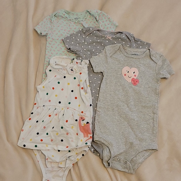carters 18 month onesies